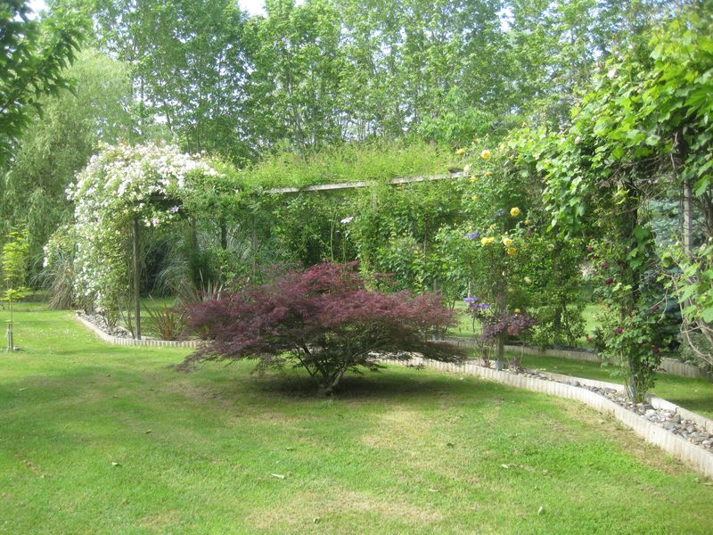 2018-05-22 Jardin d'anglaises à Marciac (1).JPG